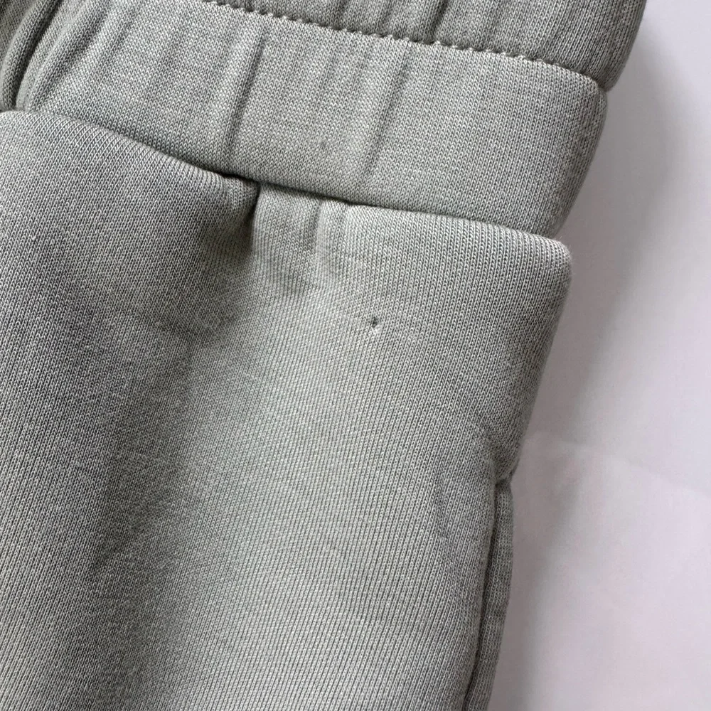 NWT Varley Slim Cuff Pant 27.5” Green Joggers - Size XS - Picture 3 of 7
